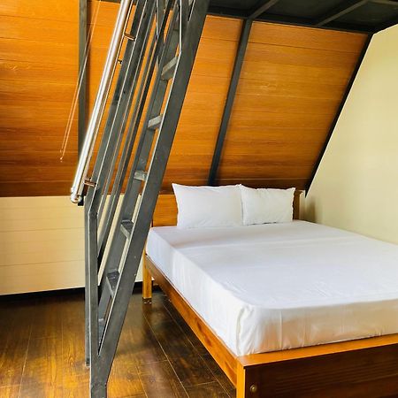King'S Island Resort Негомбо Екстериор снимка