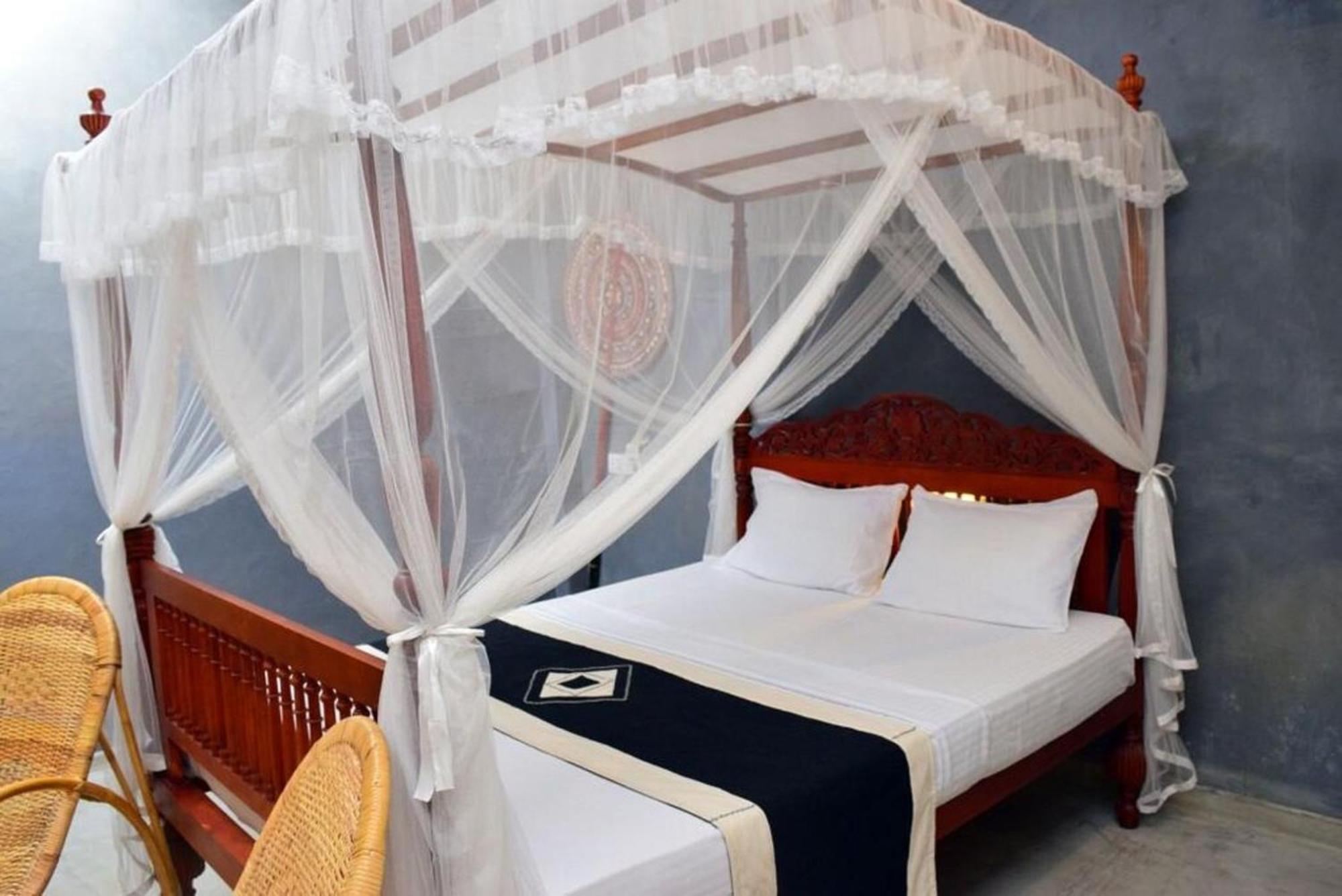 King'S Island Resort Негомбо Екстериор снимка
